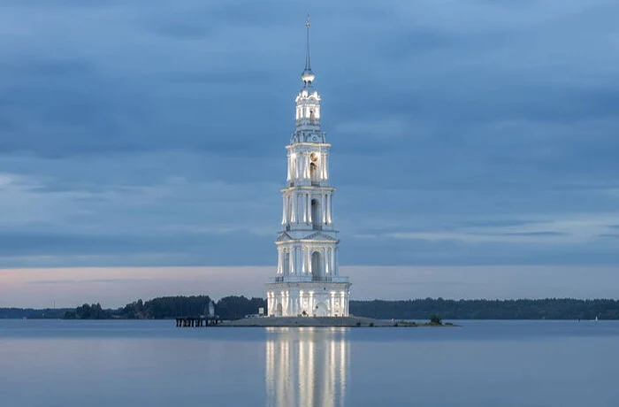 Знаменитая Калязинская колокольня возвращена Русской Православной Церкви