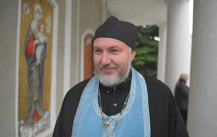 Белгородский священник присоединился к отряду «Барс-Белгород» Белгородский священник присоединился к отряду «Барс-Белгород»