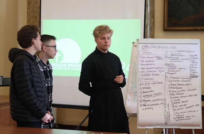 Студенты Калужской духовной семинарии приняли участие в программе &laquo;Зеленая волна&raquo;