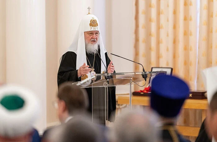 Предстоятель РПЦ принял участие в Пасхальном приеме в МИД России