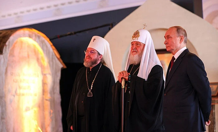 Владимир Путин и Святейший Патриарх Кирилл посетили выставку-форум &laquo;Православная Русь&raquo;