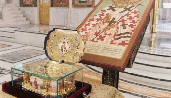 Мощи святителя Луки Крымского встретили в Сретенском монастыре